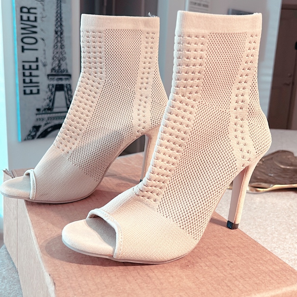 Sock booties heels. Size 39